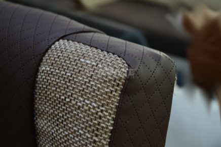 FINKA PAMPERS NA DREWNIANYM PAŁĄKU TOFFI - obrazek 4