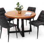 stol-okragly-v-loft-4-krzesla-aranzacja